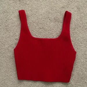 Red aritzia sculpt tank